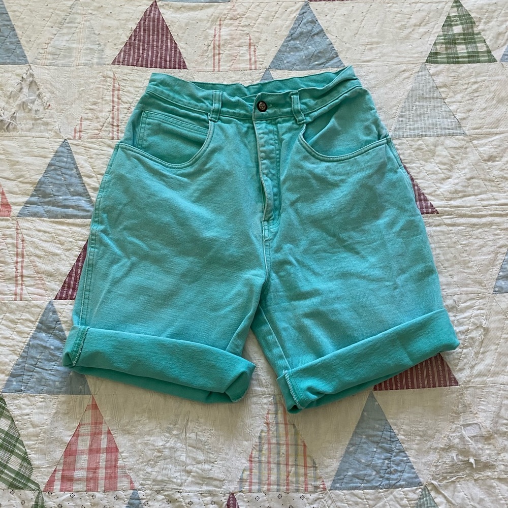 Vintage 90s High rise mom Jean shorts